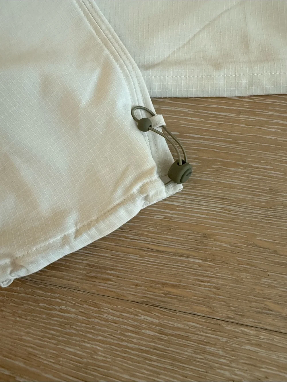 Athleta Cream Lightweight Hooded Utility Anorak